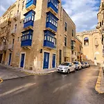 Valletta Vibes Floor With Jacuzzi איל-פוריאנה