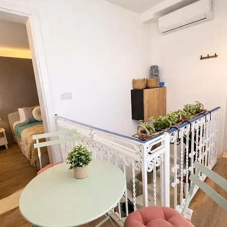 Valletta Vibes Floor With Jacuzzi * 弗洛里亚纳